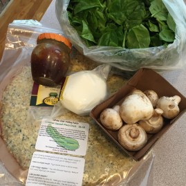 spinach, mushrooms, mozzarella, mushrooms, fig spread, squash pizza crust